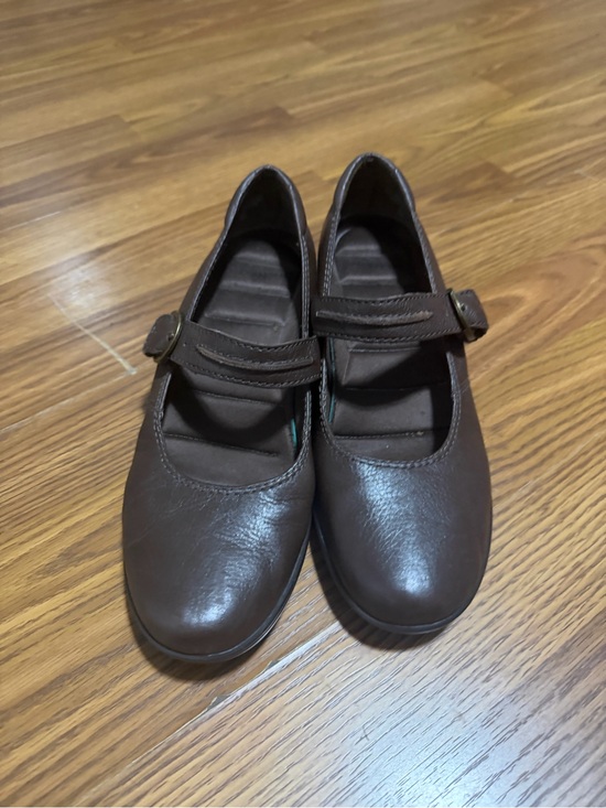 Easy Spirit Shoes - Easy Spirit Brown Leather Mary Jane Comfort Shoes Size 7